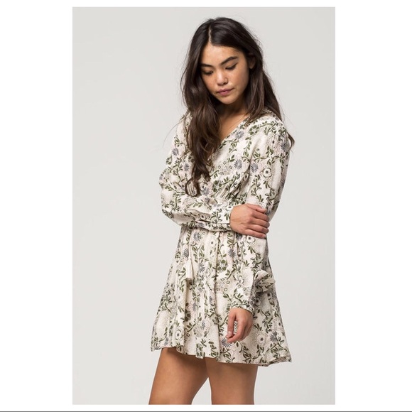 Free People Dresses & Skirts - Free People Stealing Fire boho long sleeve dress